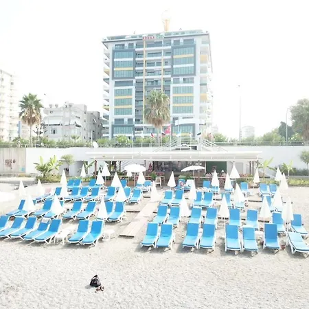 Konak Tower Mahmutlar Turkei فندق